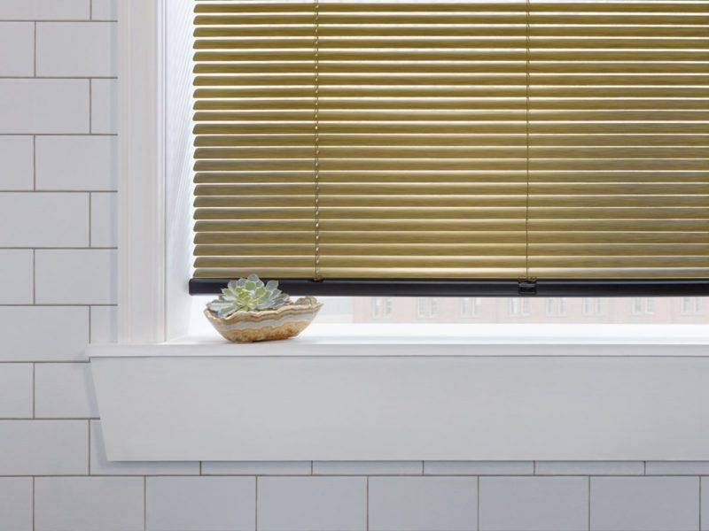 Hunter Douglas aluminum blinds